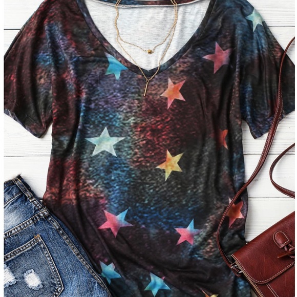 V NECK SMALL GRADIENT STAR PRINT  TEE NWT - Picture 3 of 3